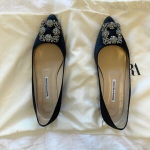 Manolo Blahnik Hangisi flats size 39